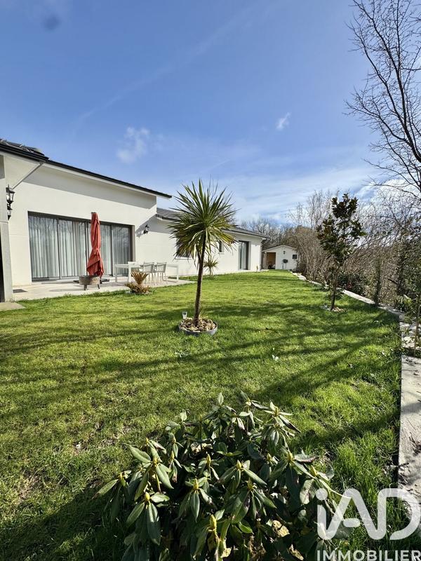 Maison - 187 m² - 7 pièces