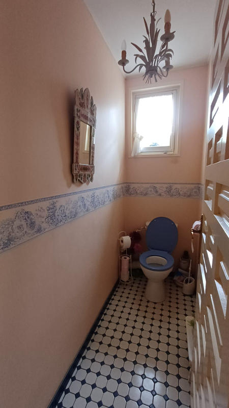 Maison - 210 m² - 6 pièces