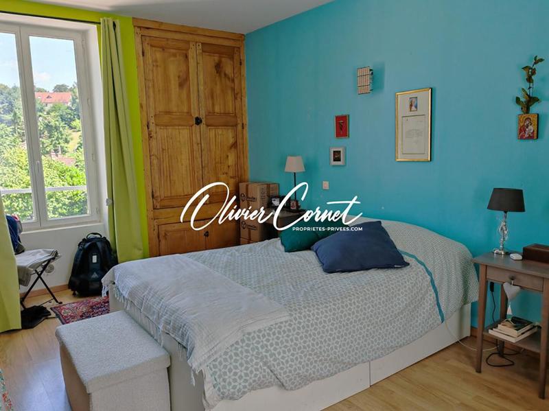 Maison - 169 m² - 9 pièces