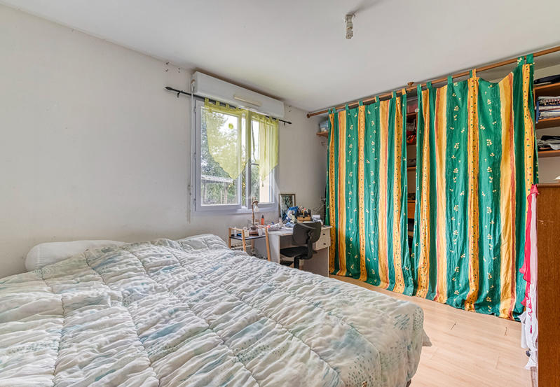 Maison - 92 m² - 6 pièces