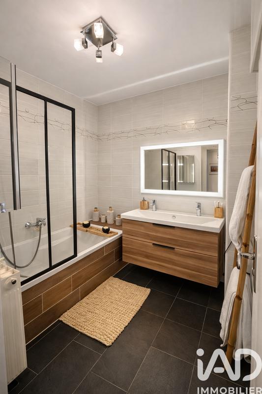 Appartement - 75 m² - 3 pièces