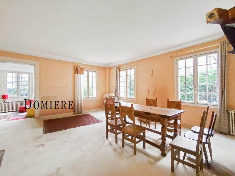 Duplex - 244 m² - 9 pièces