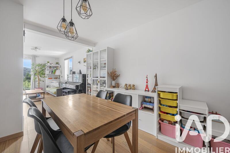 Appartement - 67 m² - 3 pièces