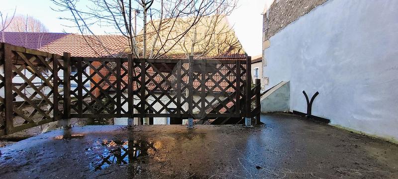 Immeuble - 90 m² - 5 pièces