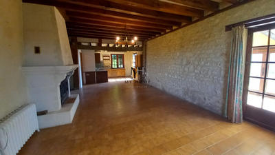 Maison - 185 m² - 7 pièces