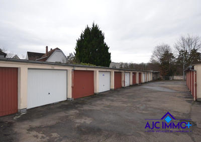 Parking / Garage - 14 m²