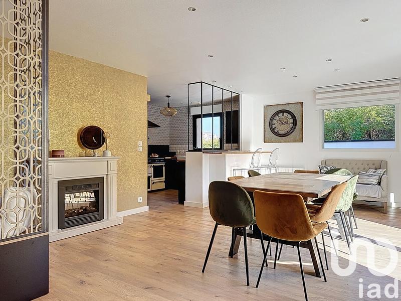 Maison - 155 m² - 8 pièces