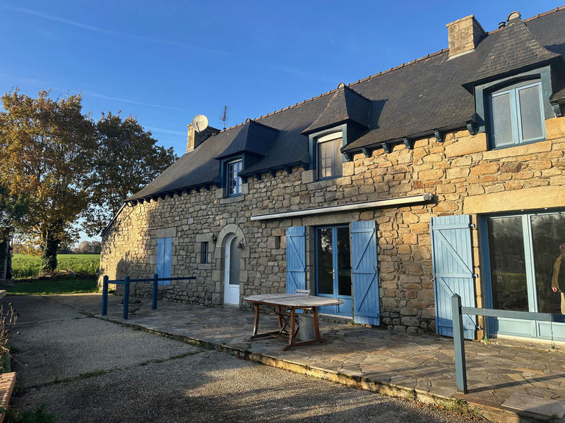 Maison - 144 m² - 5 pièces