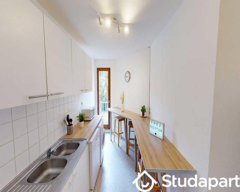 Chambre - 60 m² - 1 pièce