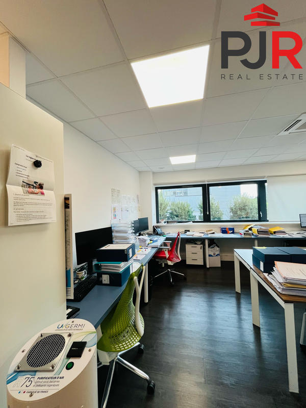 Bureau - 109 m²