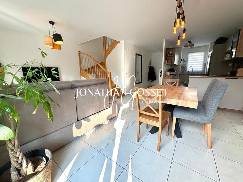 Maison - 82 m² - 4 pièces