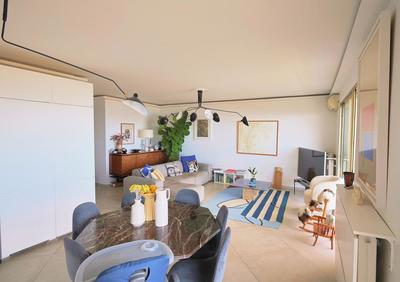 Appartement - 79 m² - 3 pièces