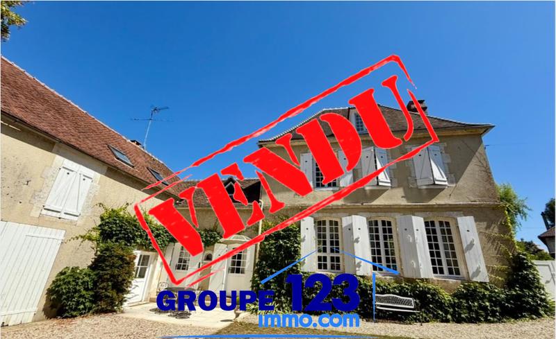 Maison - 211 m² - 8 pièces