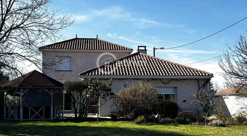 Maison - 145 m² - 4 pièces