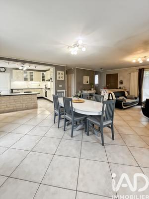 Maison - 127 m² - 6 pièces