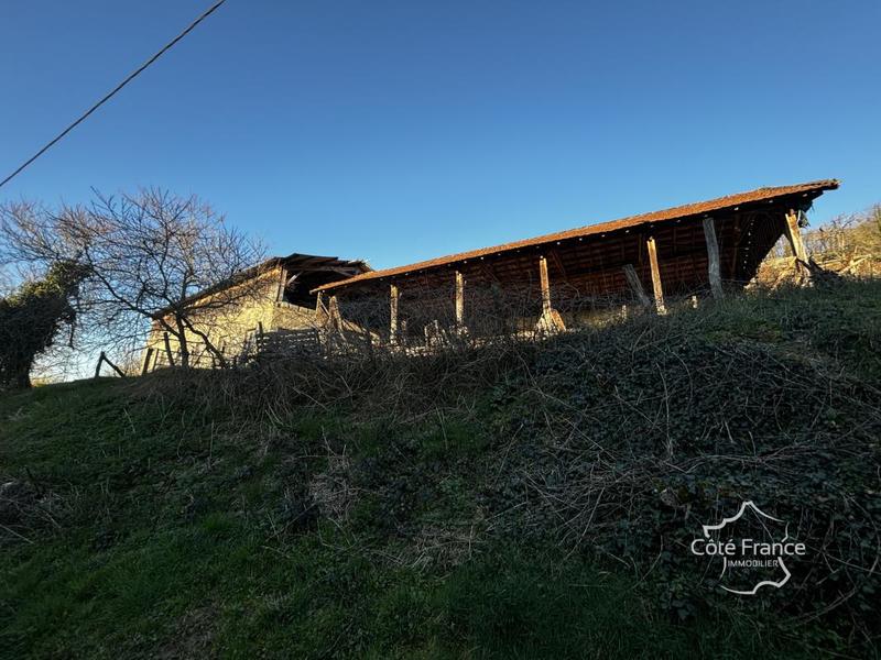 Corps de ferme - 220 m² - 11 pièces