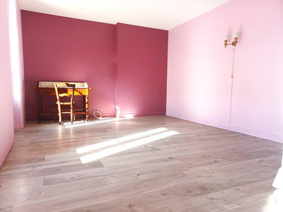 Maison - 85 m² - 3 pièces