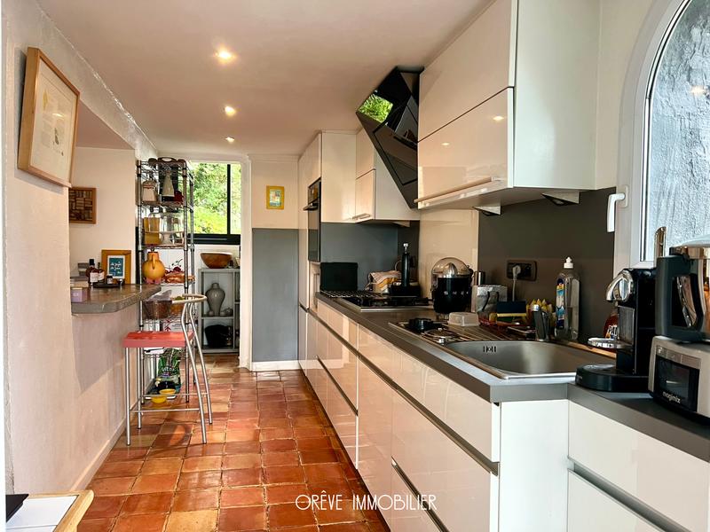 Maison - 190 m² - 8 pièces