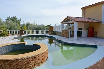 Maison contemporaine - 237 m² - 8 pièces