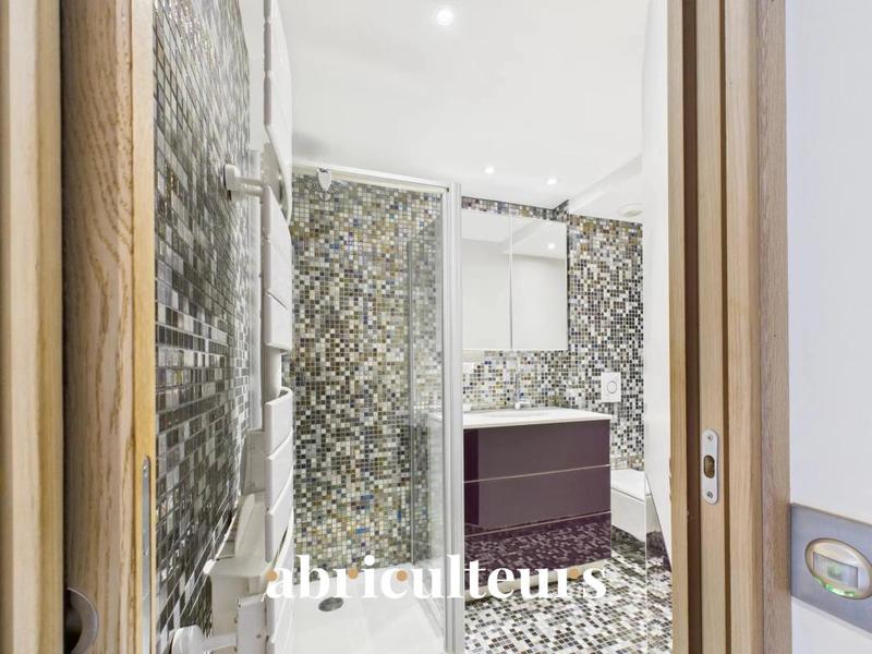 Appartement ancien - 84 m² - 4 pièces