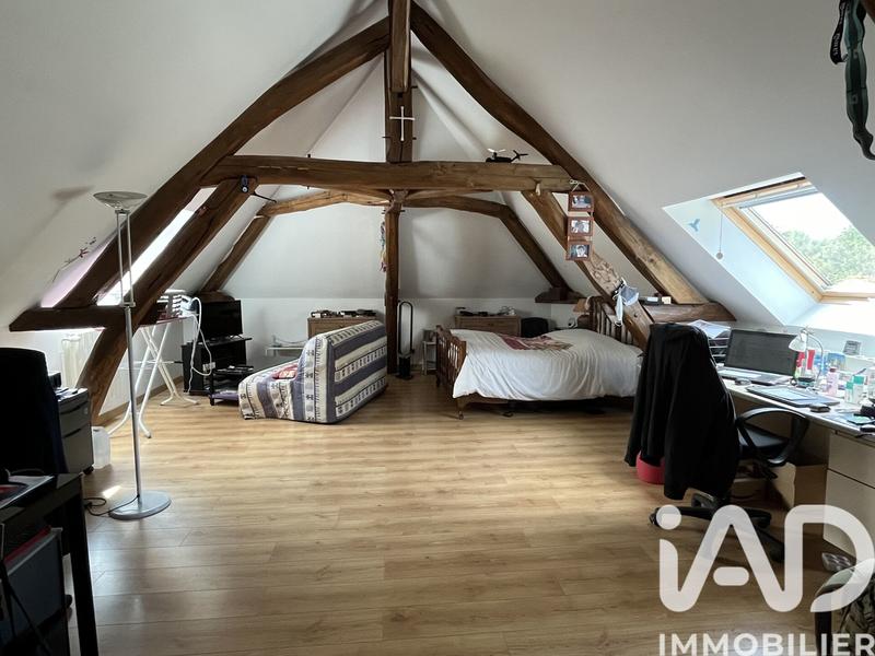 Maison - 221 m² - 7 pièces