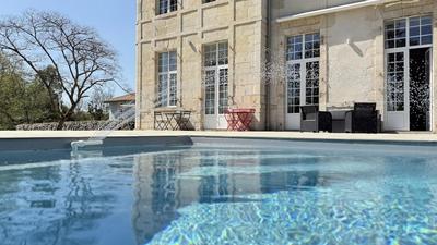 Propriété - 680 m² - 21 pièces