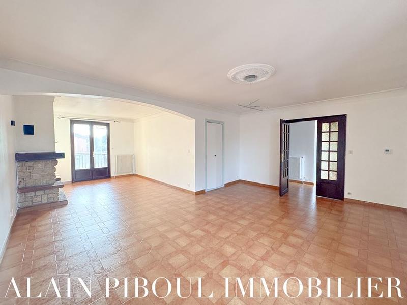 Maison traditionnelle - 100 m² - 4 pièces