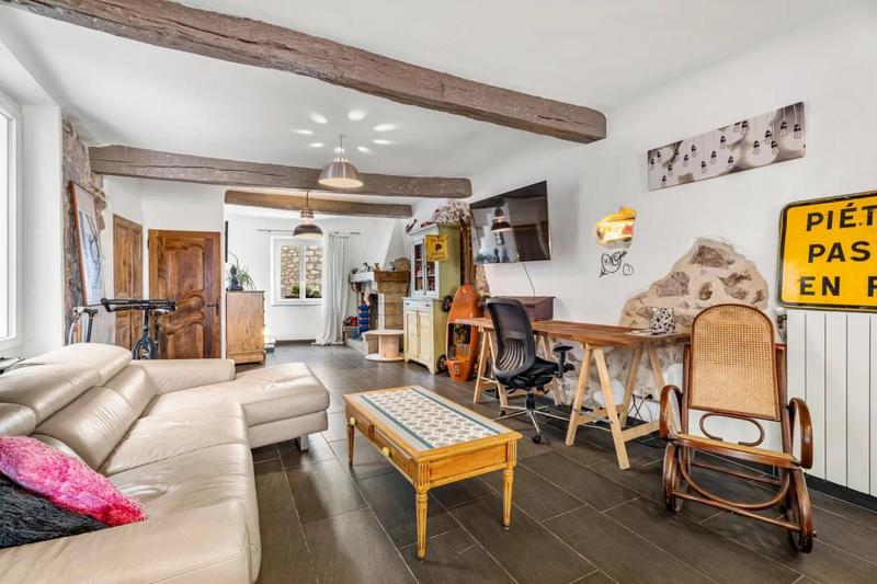 Appartement - 90 m² - 3 pièces