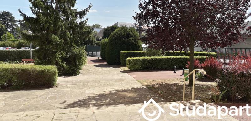 Chambre - 13 m² - 1 pièce