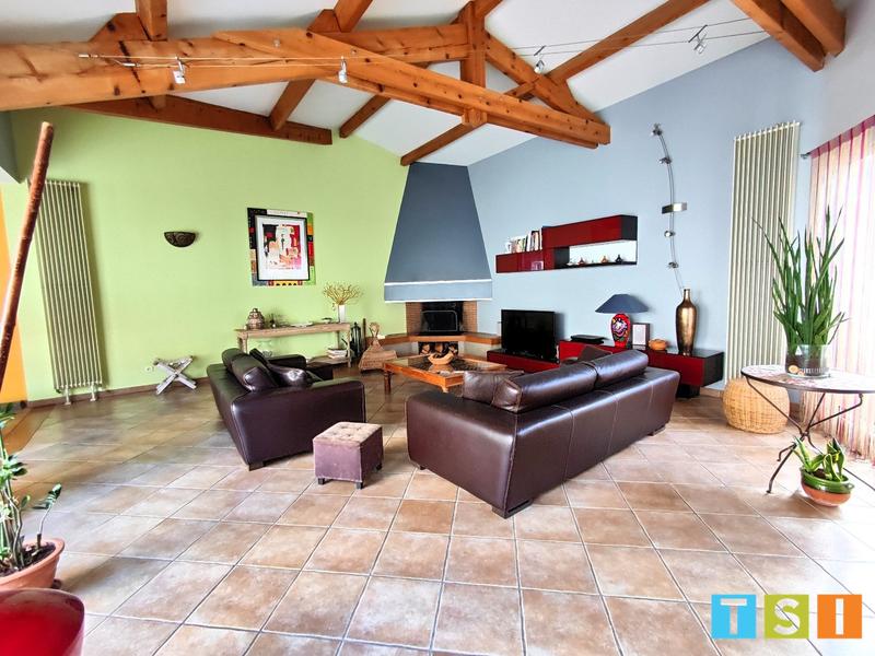 Maison de ville - 239 m² - 8 pièces