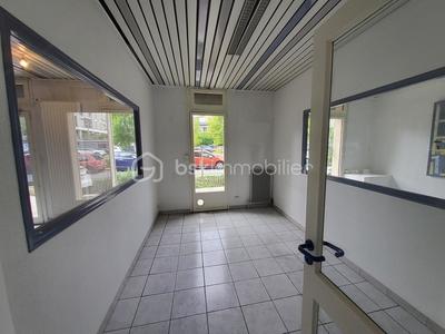 Bureau - 116 m² - 6 pièces