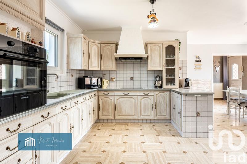 Maison - 184 m² - 7 pièces