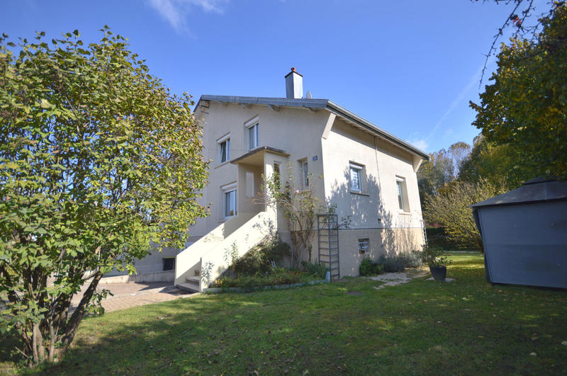 Maison - 98 m² - 5 pièces