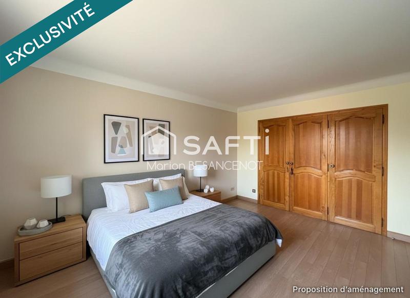 Villa - 212 m² - 7 pièces