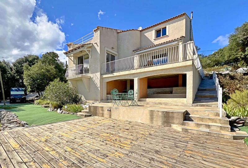 Villa - 132 m² - 4 pièces