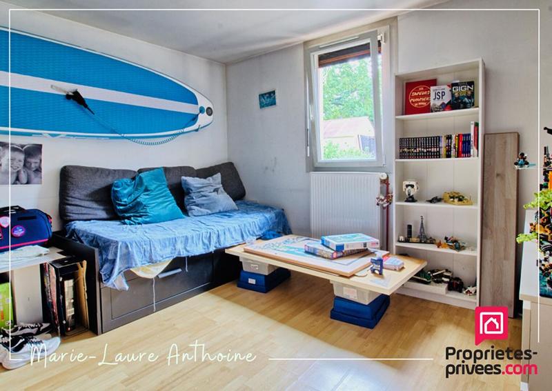 Maison - 182 m² - 8 pièces