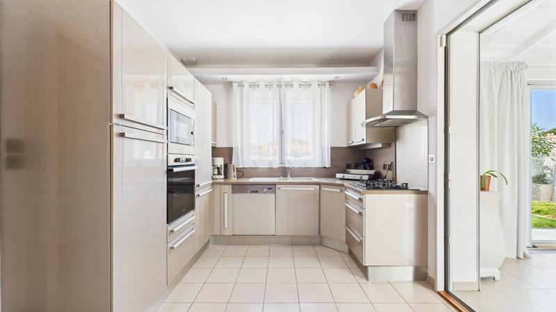 Maison - 149 m² - 5 pièces