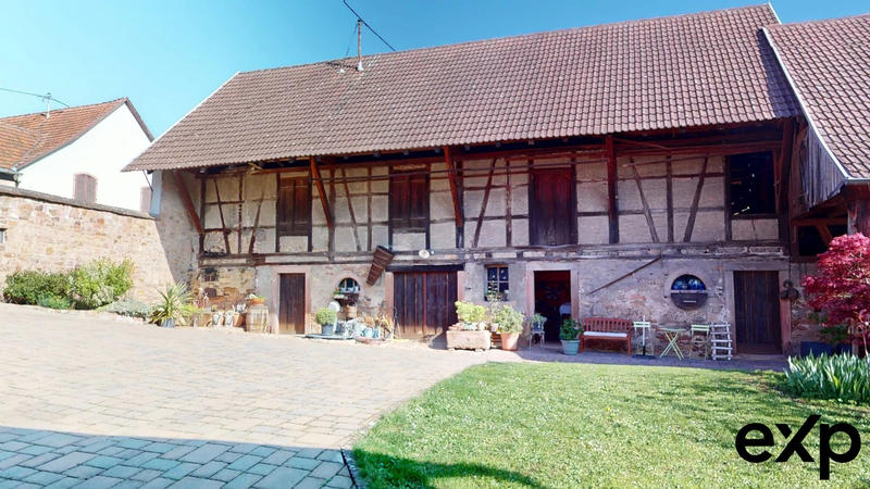 Maison - 243 m² - 6 pièces