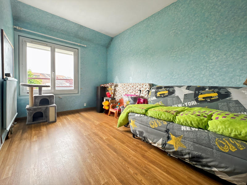 Maison - 85 m² - 4 pièces