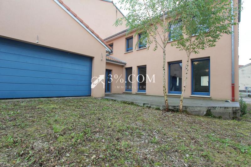 Maison - 226 m² - 8 pièces