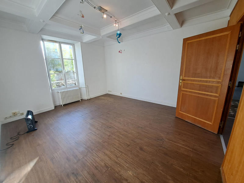 Bureau - 146 m² - 6 pièces