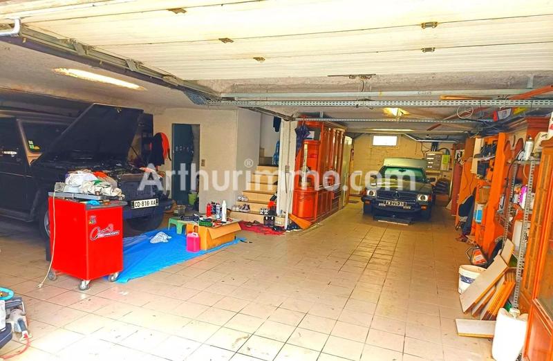 Maison - 280 m² - 6 pièces