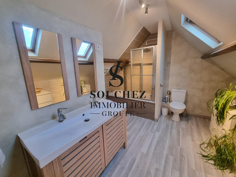Maison - 250 m² - 8 pièces
