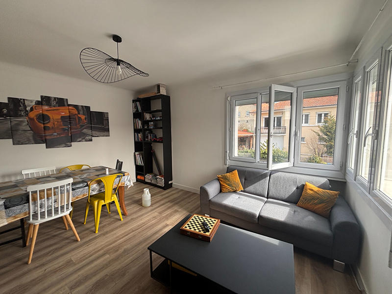 Maison - 102 m² - 4 pièces