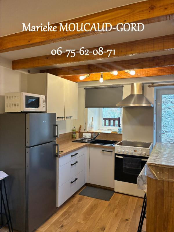 Maison - 300 m² - 10 pièces