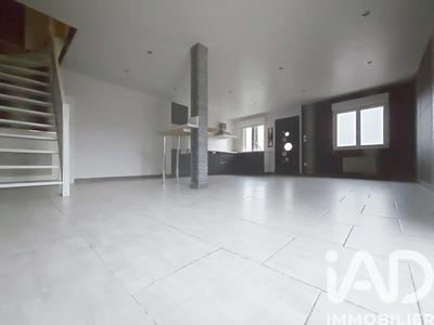 Maison - 111 m² - 5 pièces