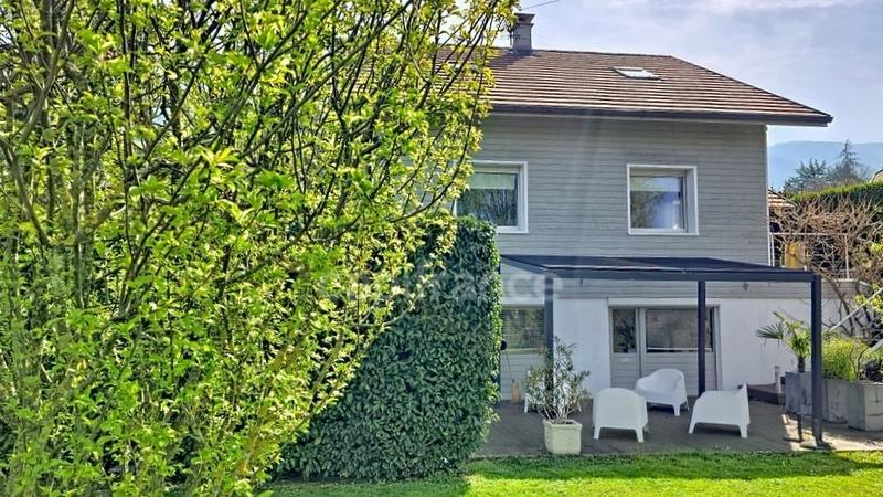 Maison - 142 m² - 6 pièces