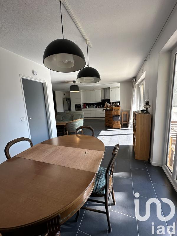 Appartement - 95 m² - 5 pièces
