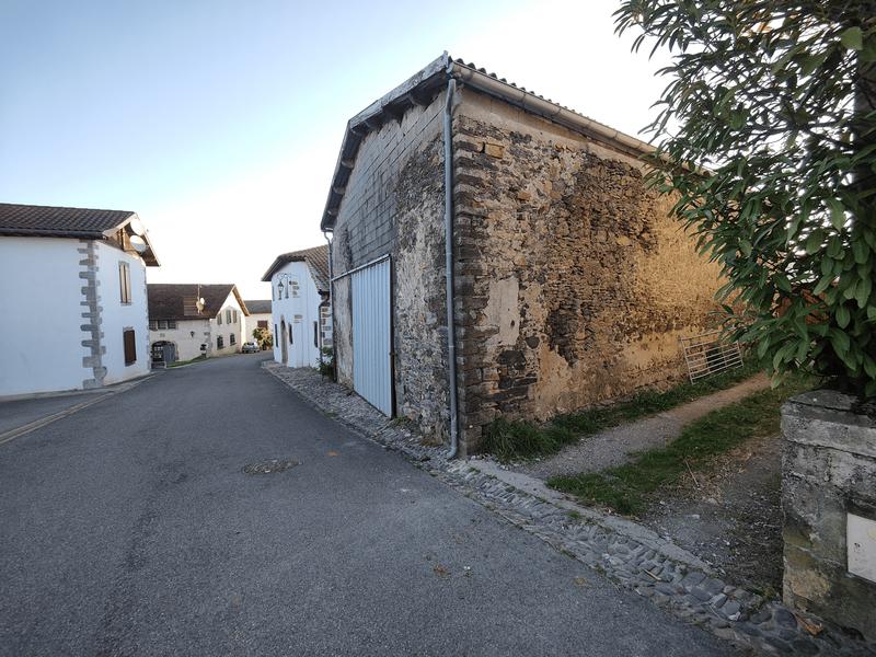 Maison - 93 m² - 1 pièce