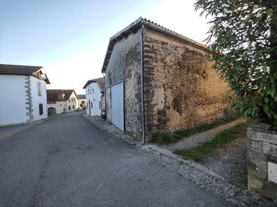 Maison - 93 m² - 1 pièce